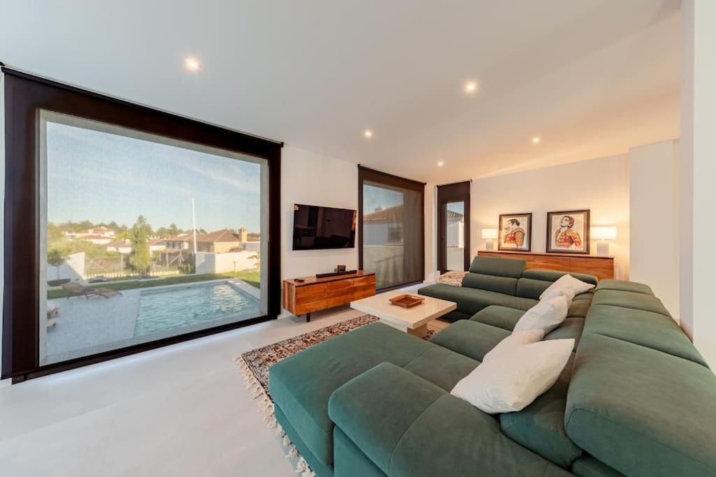 Villa Con Piscina Privada Gelves المظهر الخارجي الصورة