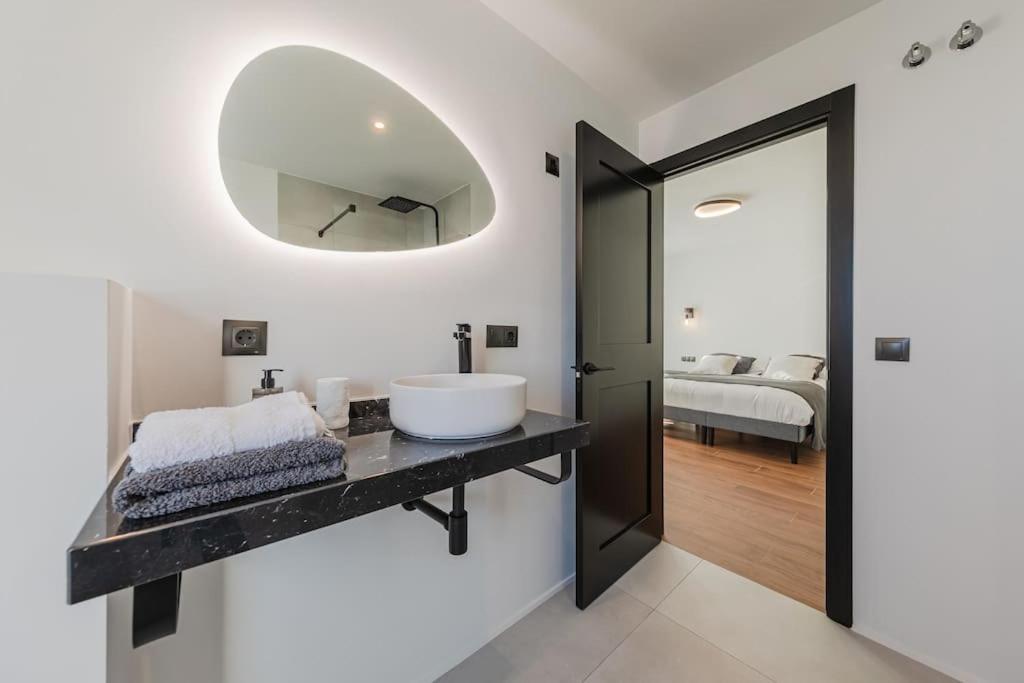 Villa Con Piscina Privada Gelves المظهر الخارجي الصورة