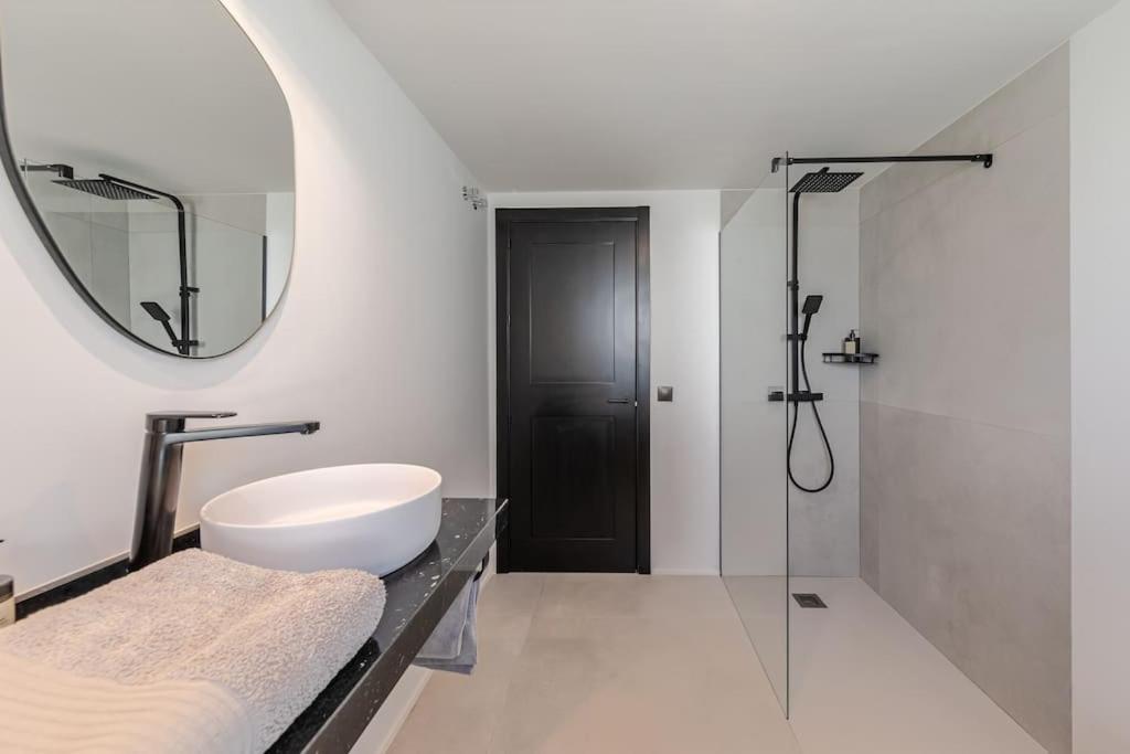 Villa Con Piscina Privada Gelves المظهر الخارجي الصورة